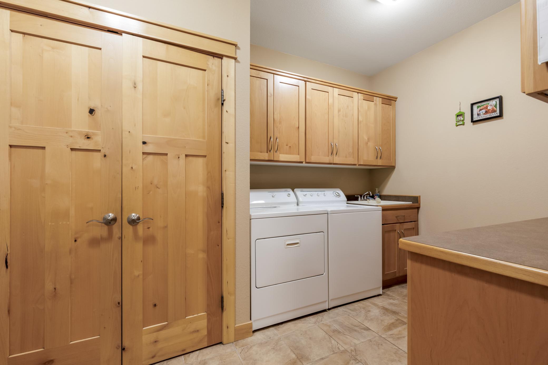 2008 single family home for sale at 204 Ridge Drive in Brainerd, MN — 4 bed, 3 bath (photo 19 of 37)