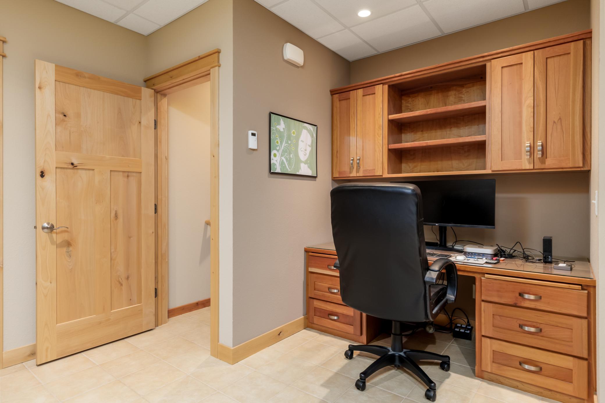 2008 single family home for sale at 204 Ridge Drive in Brainerd, MN — 4 bed, 3 bath (photo 26 of 37)