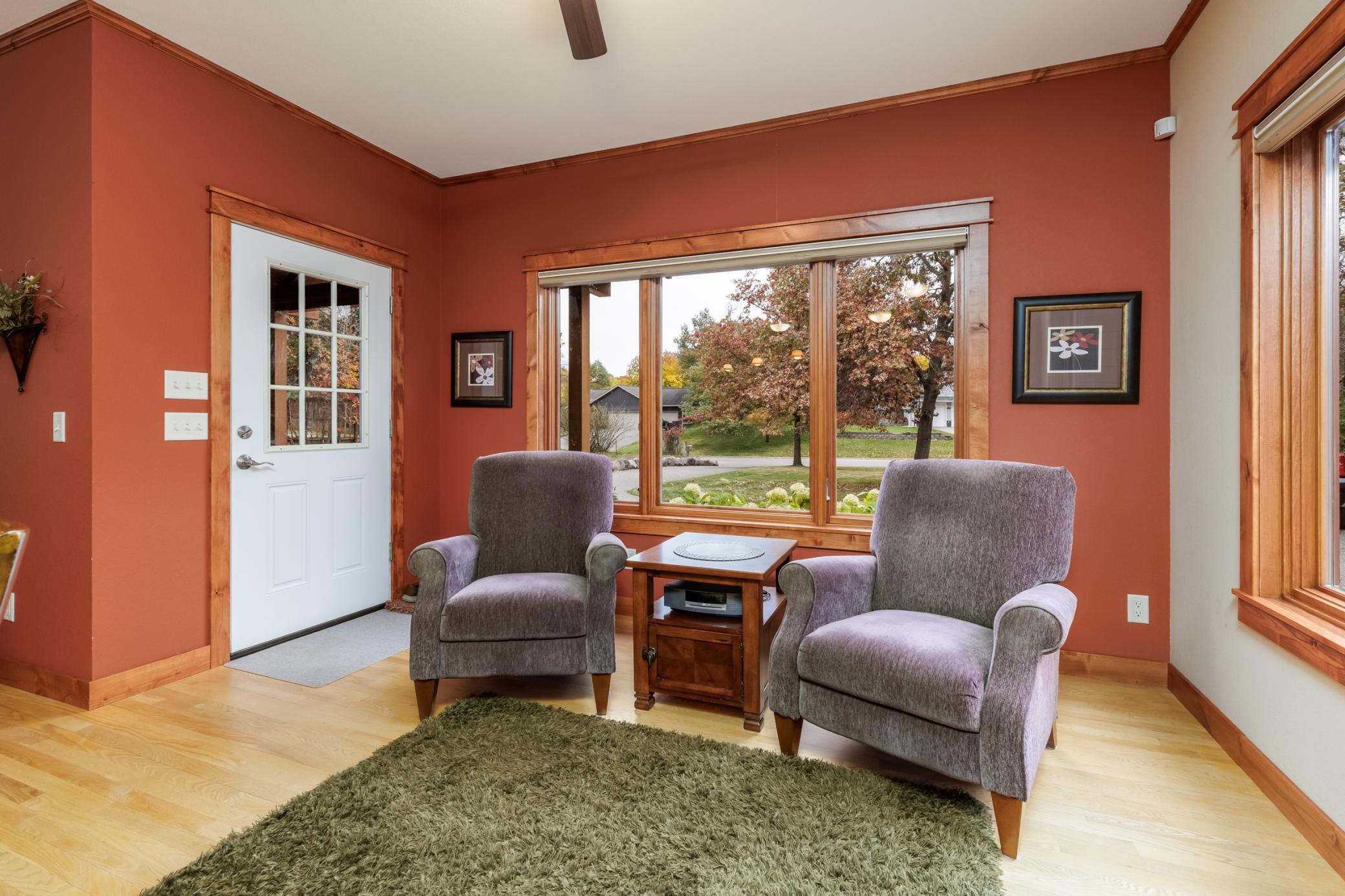 2008 single family home for sale at 204 Ridge Drive in Brainerd, MN — 4 bed, 3 bath (photo 6 of 37)