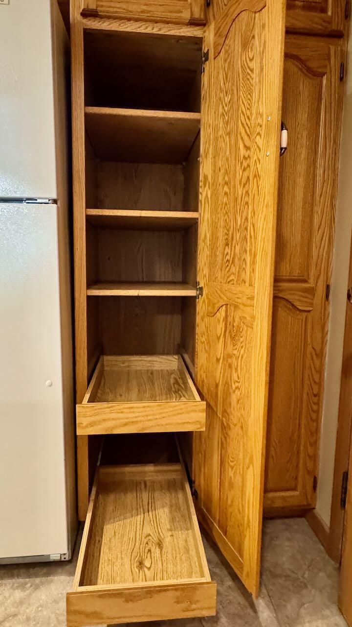 1962 single family home for sale at 1203 24th Avenue S in Moorhead, MN — 5 bed, 2 bath (photo 14 of 56)