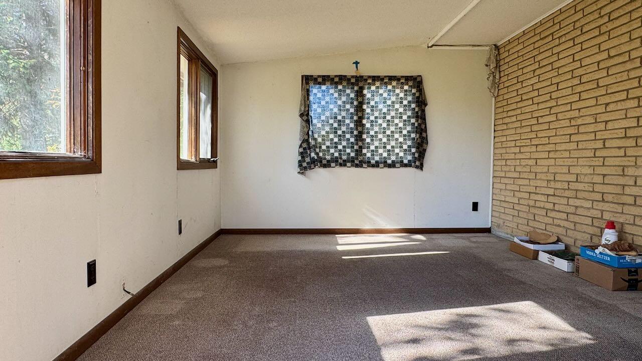 1962 single family home for sale at 1203 24th Avenue S in Moorhead, MN — 5 bed, 2 bath (photo 41 of 56)