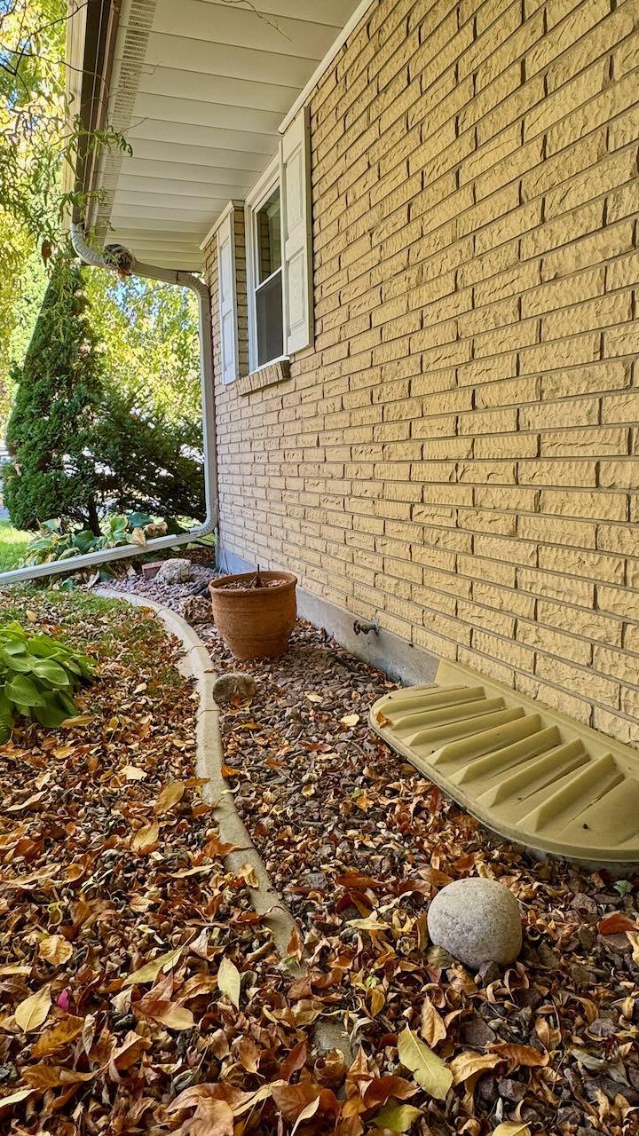 1962 single family home for sale at 1203 24th Avenue S in Moorhead, MN — 5 bed, 2 bath (photo 51 of 56)