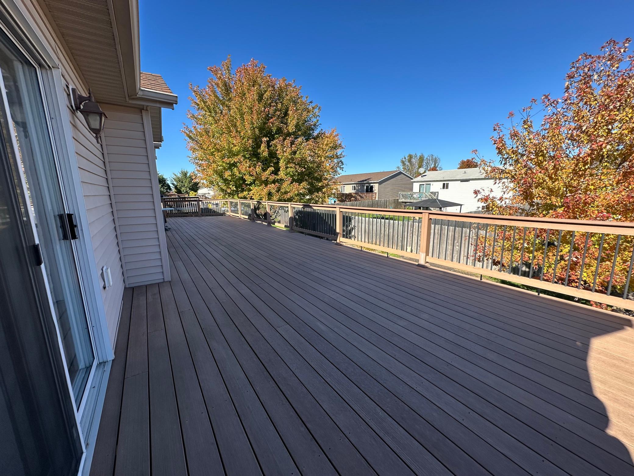 2006 twin home for sale at 1318 37th Avenue S in Moorhead, MN — 3 bed, 2 bath (photo 8 of 36)