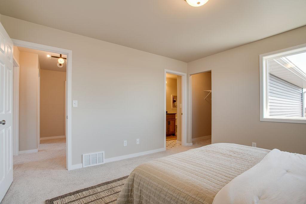 2026 single family home for sale at 6901 Selkirk Drive S in Fargo, ND — 4 bed, 3 bath (photo 14 of 25)