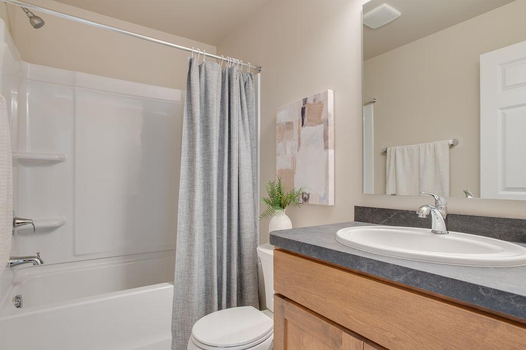 2026 single family home for sale at 6901 Selkirk Drive S in Fargo, ND — 4 bed, 3 bath (photo 25 of 25)