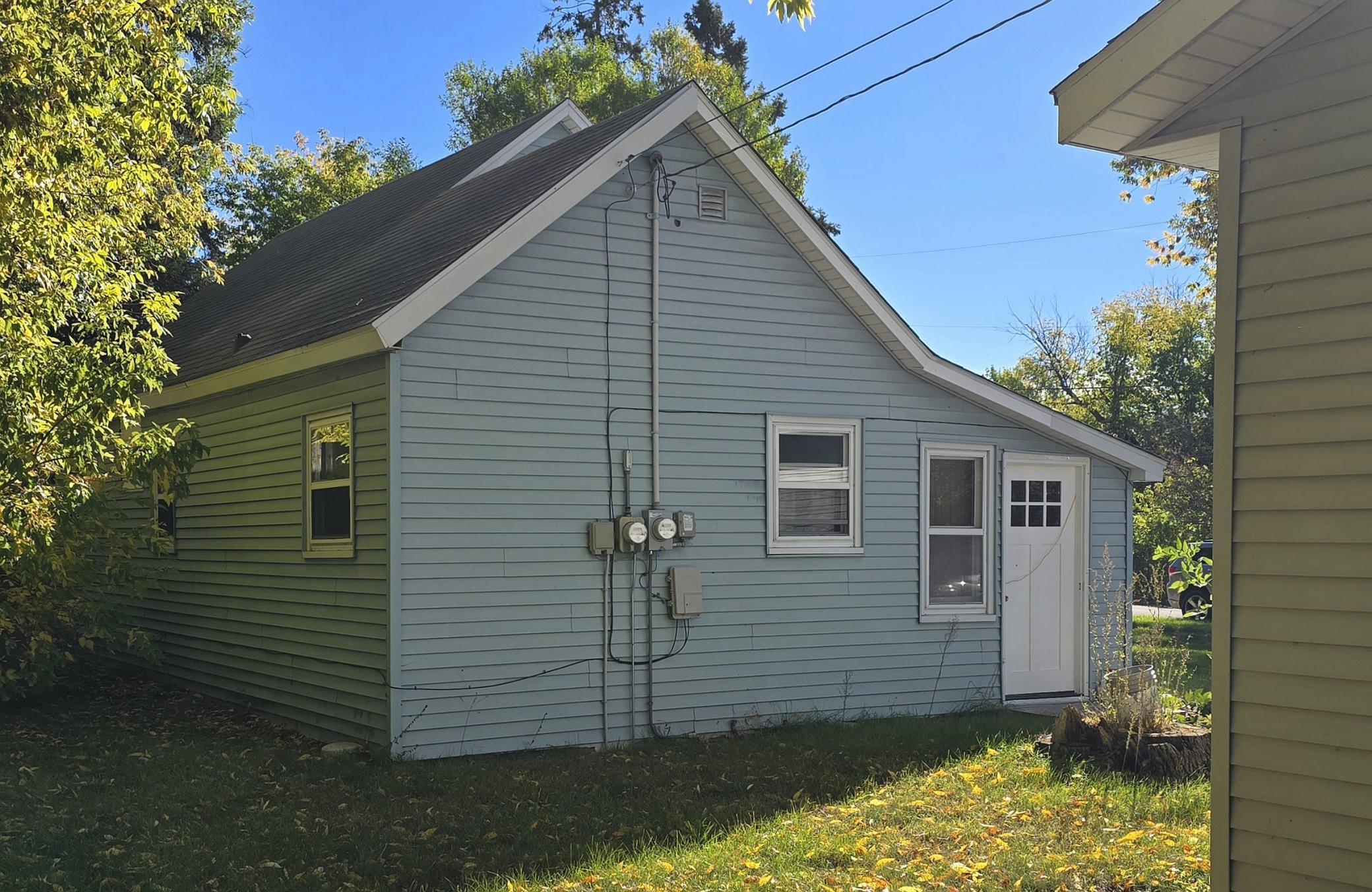 1925 single family home for sale at 304 Spruce Avenue NE in Cass Lake, MN — 2 bed, 1 bath (photo 4 of 20)