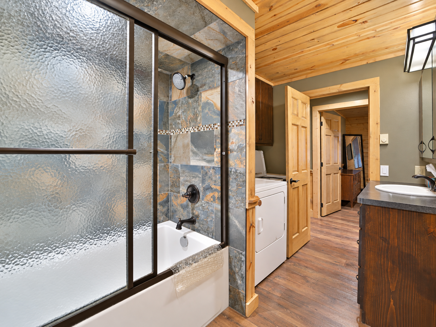 2012 single family home for sale at 6141 Bourbon Lane in Pequot Lakes, MN — 2 bed, 1 bath (photo 15 of 39)