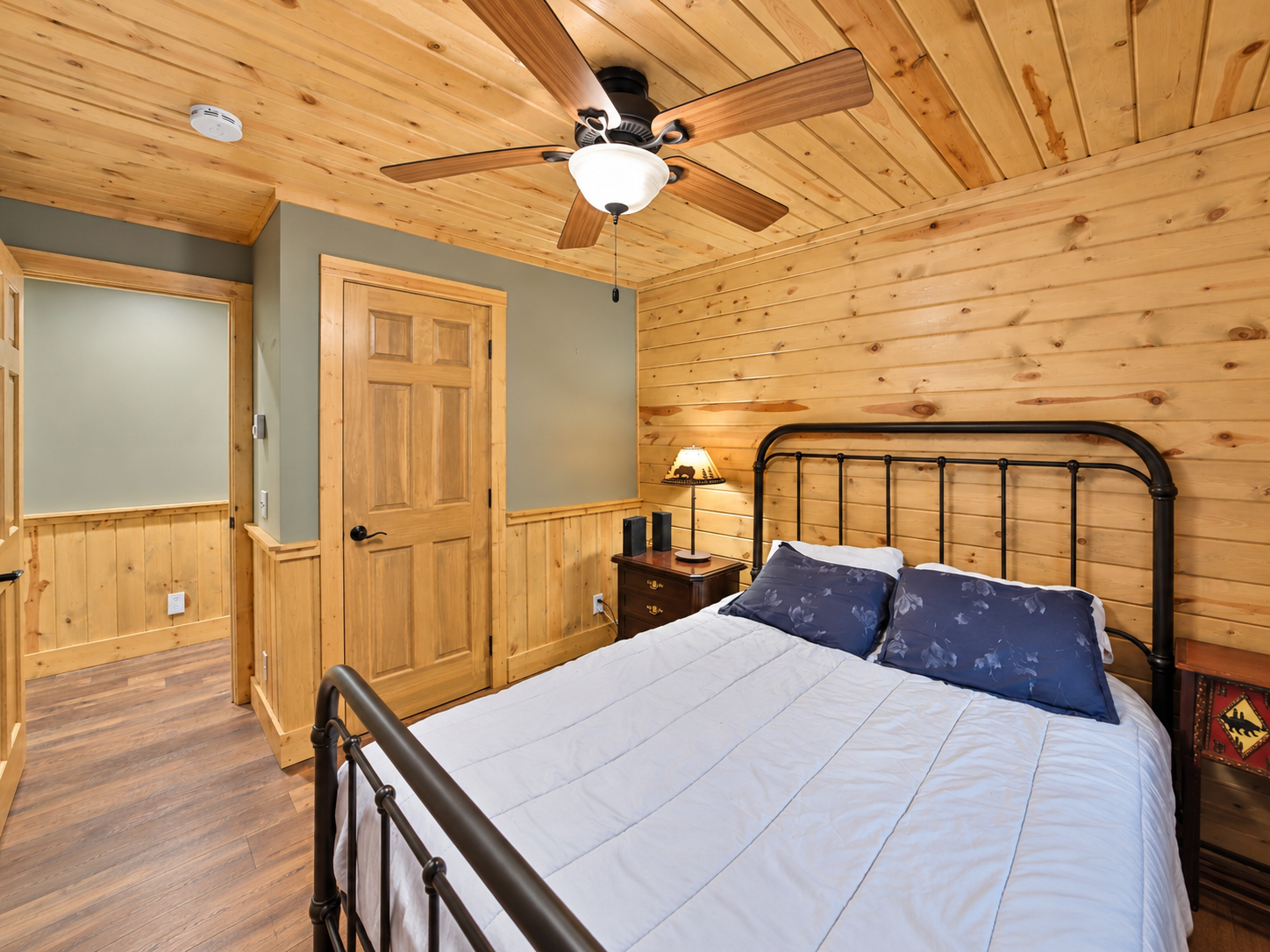 2012 single family home for sale at 6141 Bourbon Lane in Pequot Lakes, MN — 2 bed, 1 bath (photo 17 of 39)