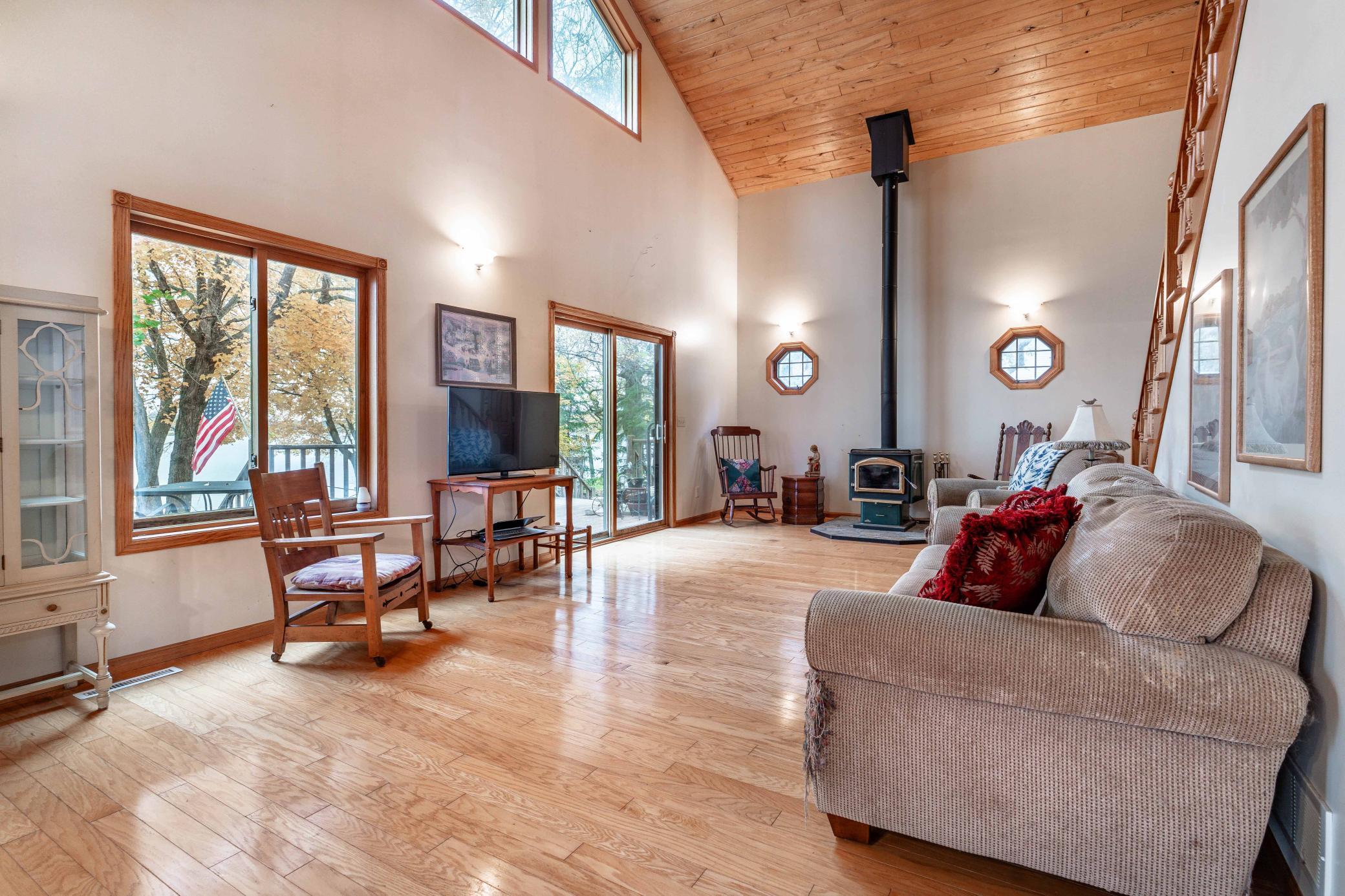 2003 single family home for sale at 46251 Birch Grove Drive in Pelican Rapids, MN — 2 bed, 3 bath (photo 25 of 81)