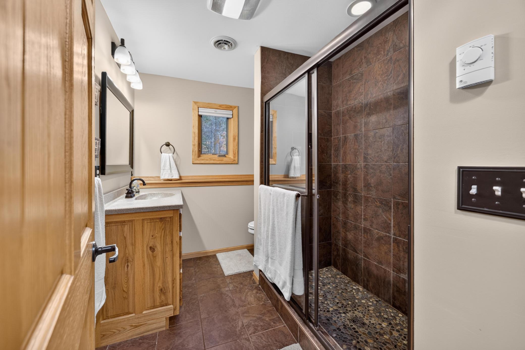 1977 single family home for sale at 25350 County 9 in Bemidji, MN — 3 bed, 2 bath (photo 13 of 33)