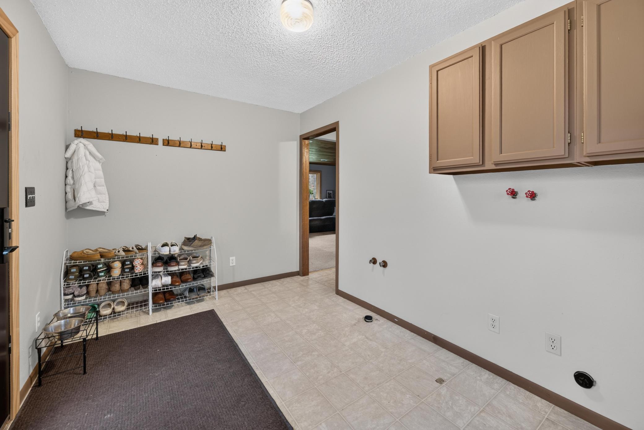 1977 single family home for sale at 25350 County 9 in Bemidji, MN — 3 bed, 2 bath (photo 5 of 33)