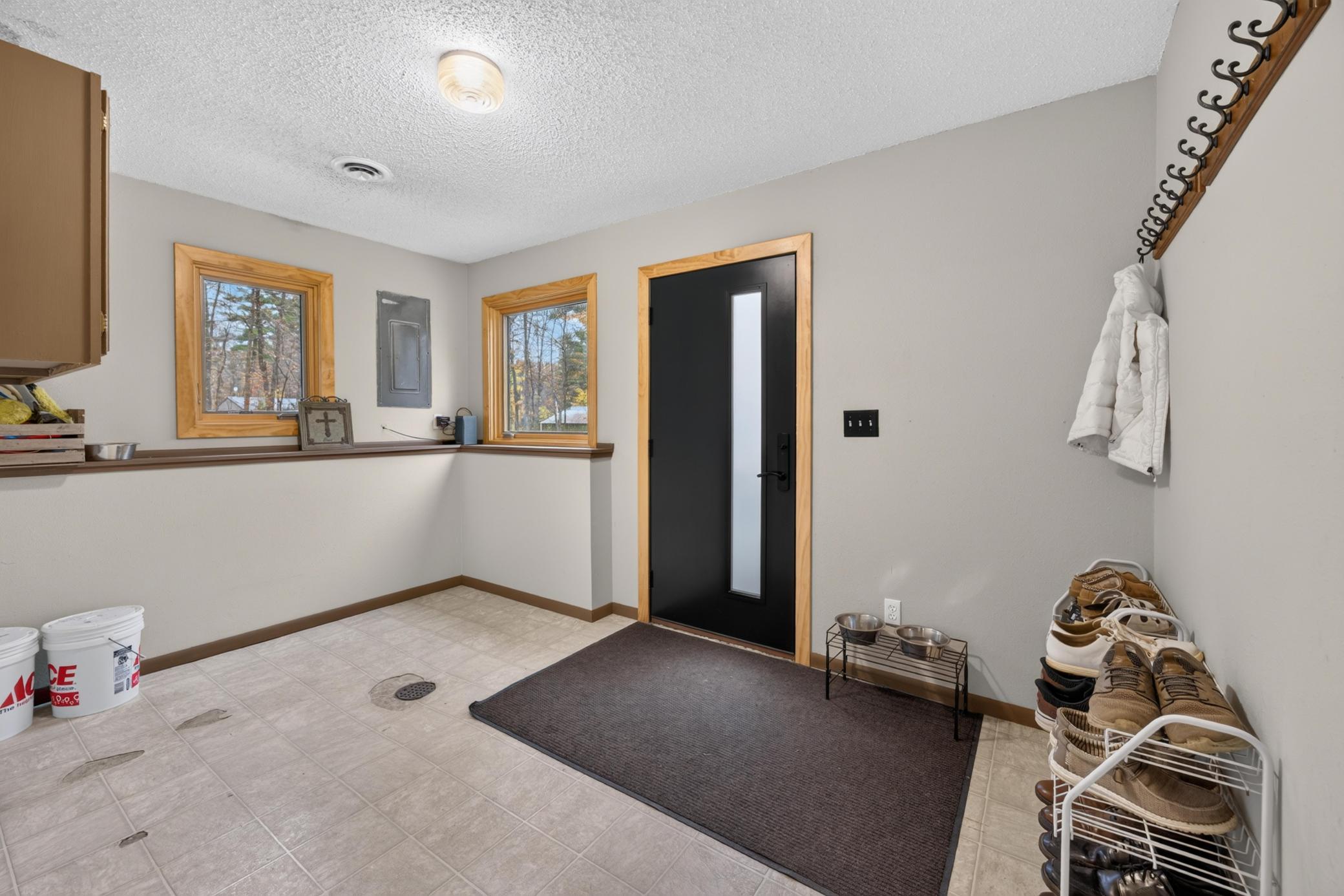 1977 single family home for sale at 25350 County 9 in Bemidji, MN — 3 bed, 2 bath (photo 6 of 33)