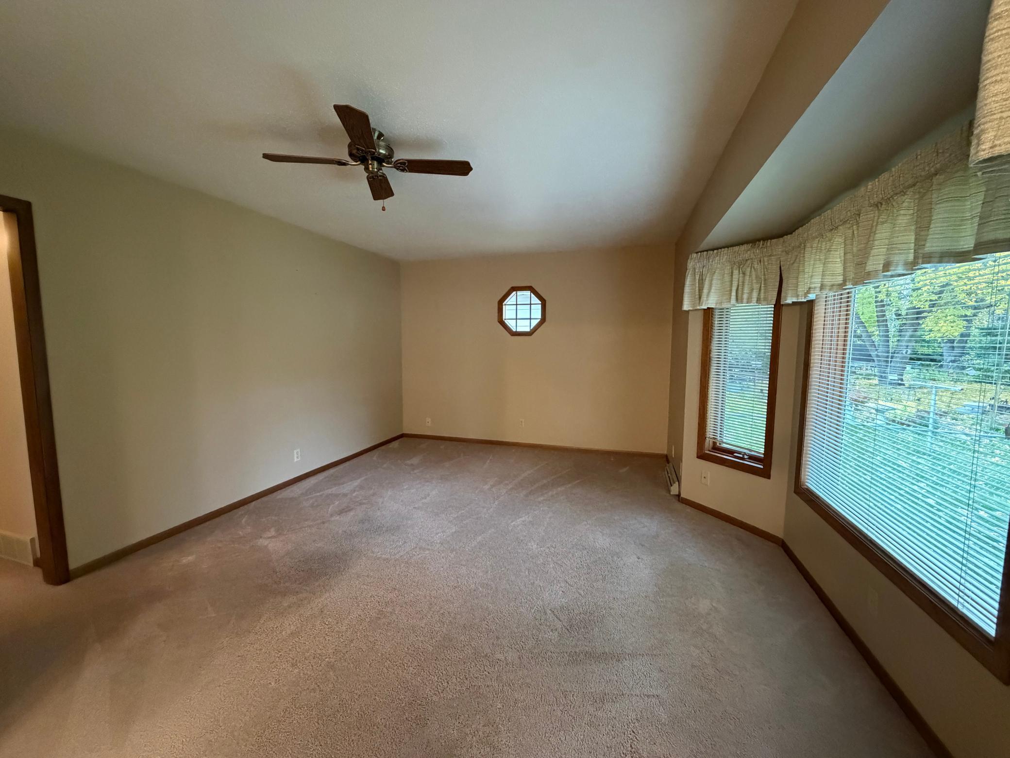 1968 single family home for sale at 904 20th Street N in Moorhead, MN — 3 bed, 2 bath (photo 13 of 61)