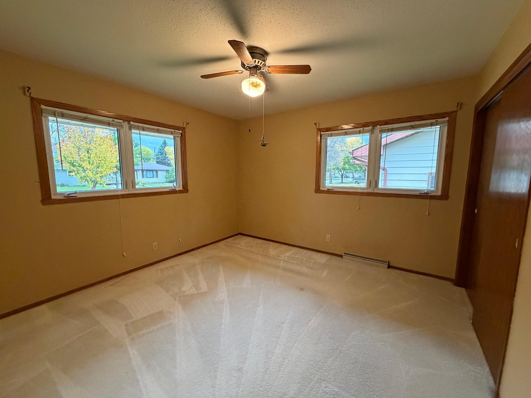 1968 single family home for sale at 904 20th Street N in Moorhead, MN — 3 bed, 2 bath (photo 16 of 61)
