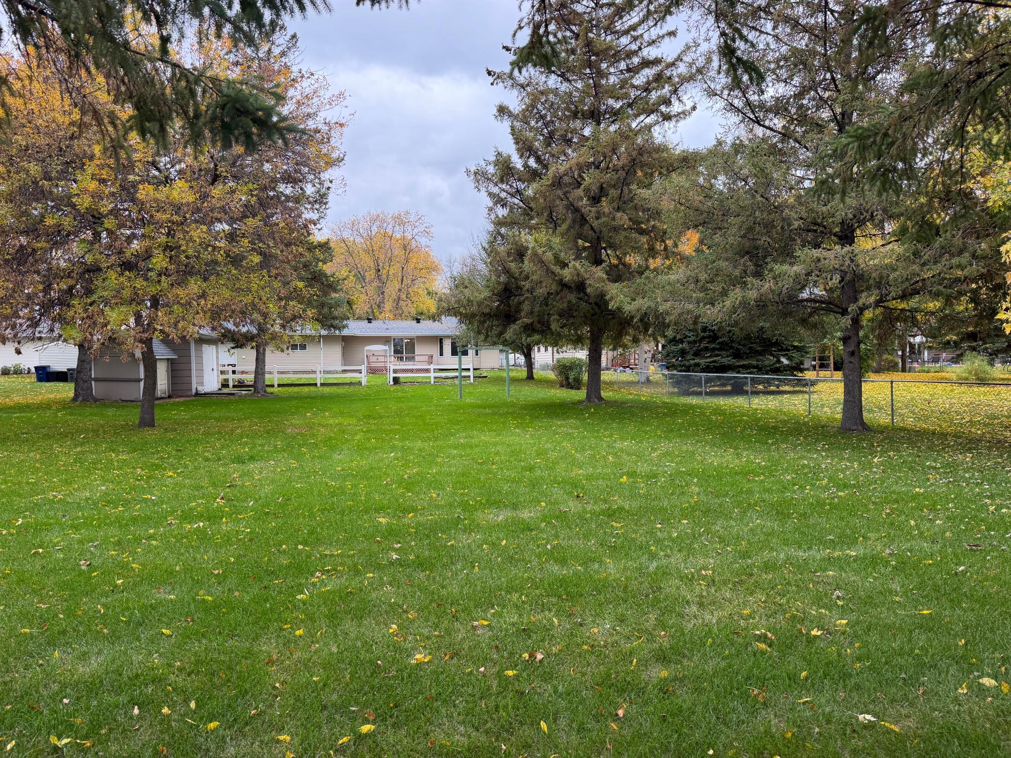 1968 single family home for sale at 904 20th Street N in Moorhead, MN — 3 bed, 2 bath (photo 49 of 61)