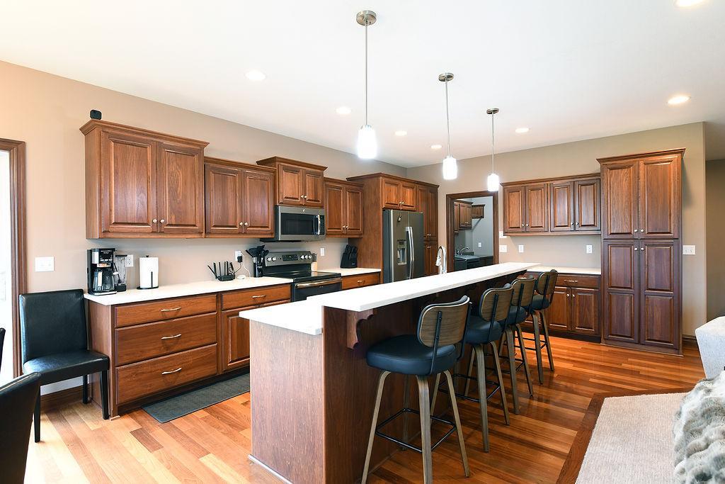 2017 single family home for sale at 1220 Legion Lane W in West Fargo, ND — 4 bed, 3 bath (photo 11 of 42)