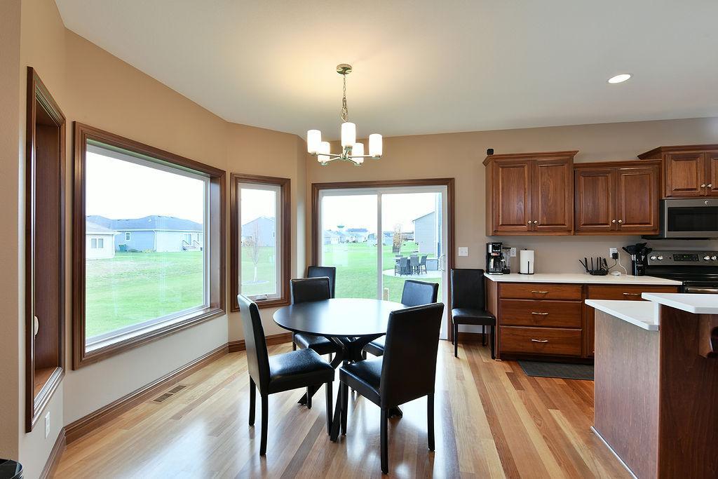 2017 single family home for sale at 1220 Legion Lane W in West Fargo, ND — 4 bed, 3 bath (photo 16 of 42)