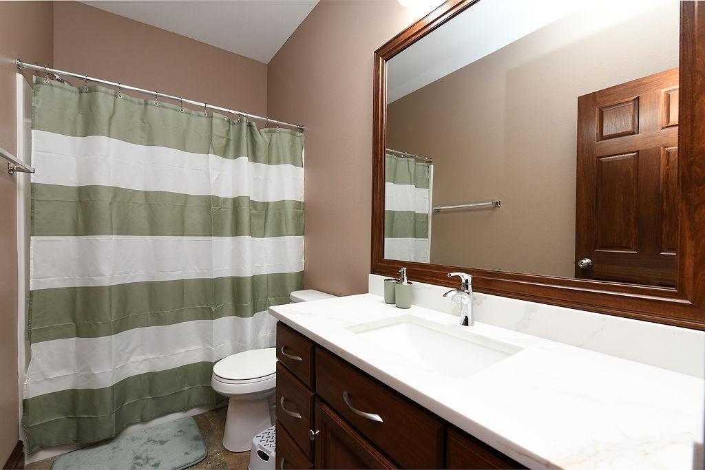 2017 single family home for sale at 1220 Legion Lane W in West Fargo, ND — 4 bed, 3 bath (photo 24 of 42)