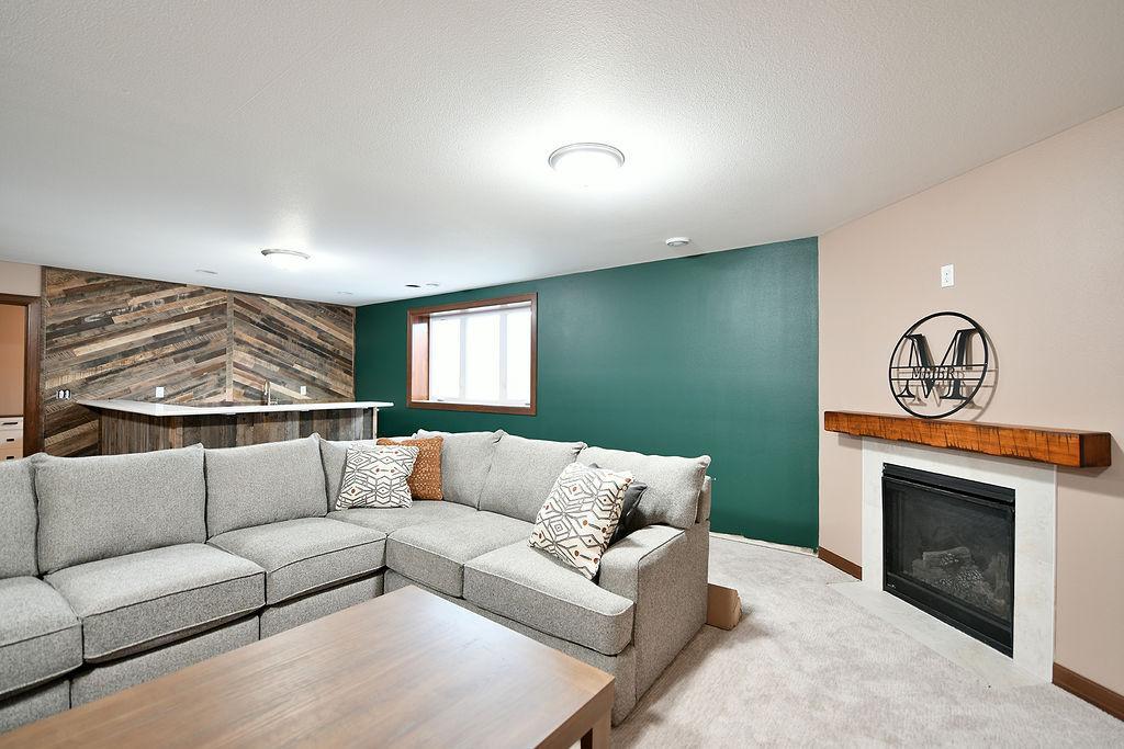 2017 single family home for sale at 1220 Legion Lane W in West Fargo, ND — 4 bed, 3 bath (photo 29 of 42)