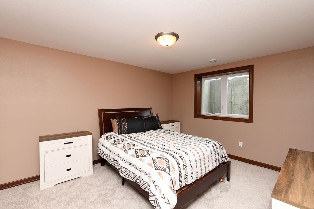 2017 single family home for sale at 1220 Legion Lane W in West Fargo, ND — 4 bed, 3 bath (photo 35 of 42)
