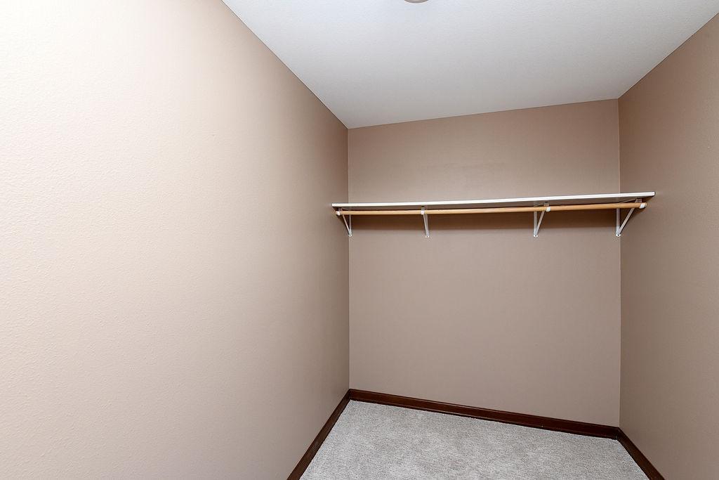 2017 single family home for sale at 1220 Legion Lane W in West Fargo, ND — 4 bed, 3 bath (photo 39 of 42)