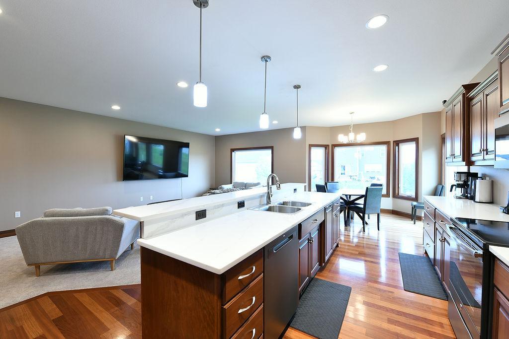 2017 single family home for sale at 1220 Legion Lane W in West Fargo, ND — 4 bed, 3 bath (photo 9 of 42)