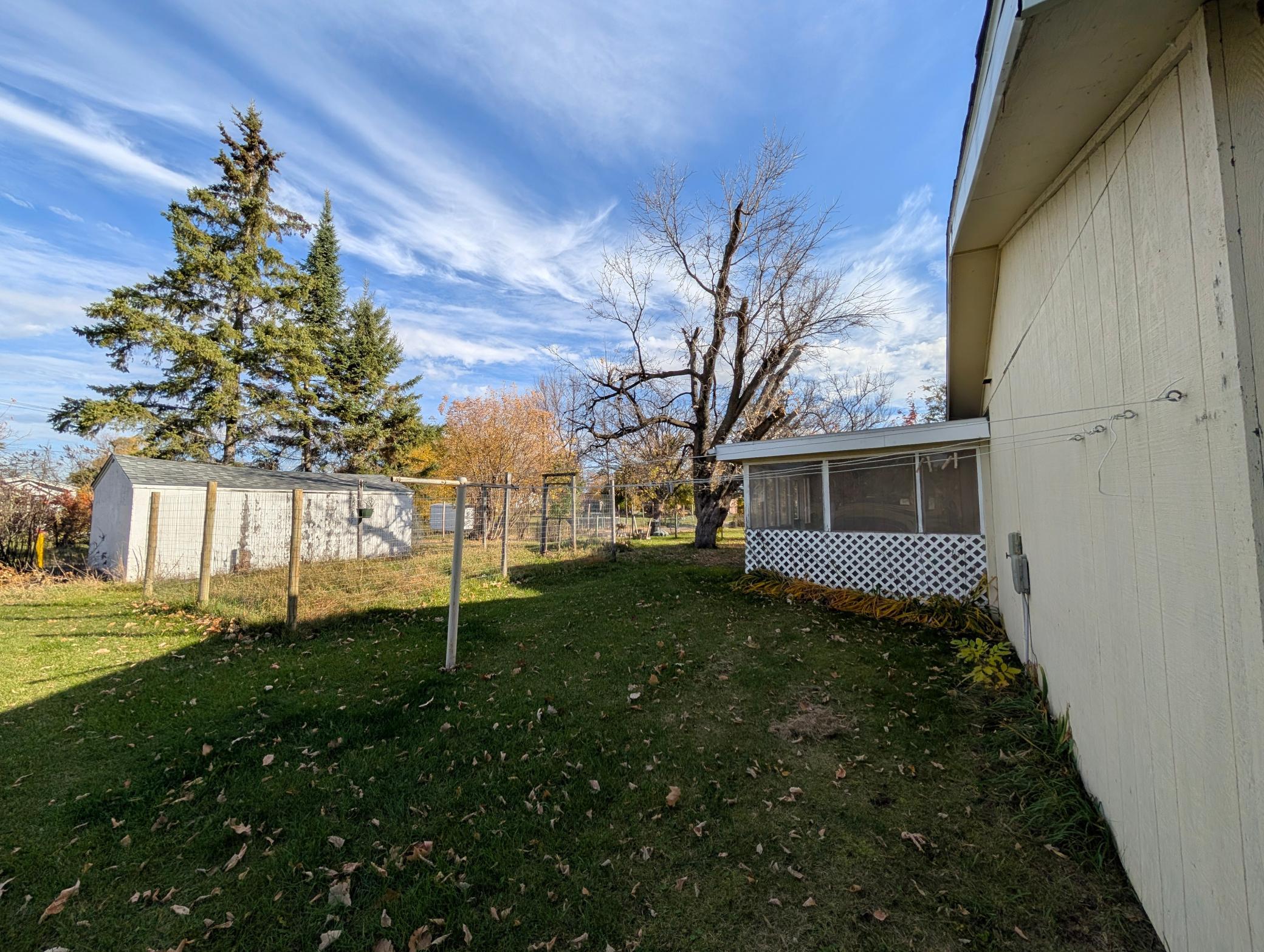 1955 single family home for sale at 717 20th Street NW in Bemidji, MN — 3 bed, 1 bath (photo 14 of 49)