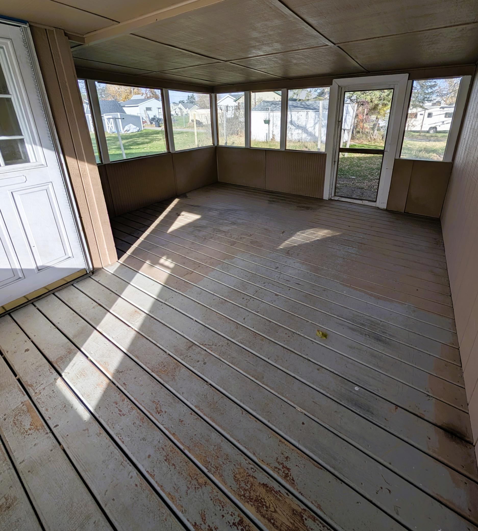 1955 single family home for sale at 717 20th Street NW in Bemidji, MN — 3 bed, 1 bath (photo 16 of 49)