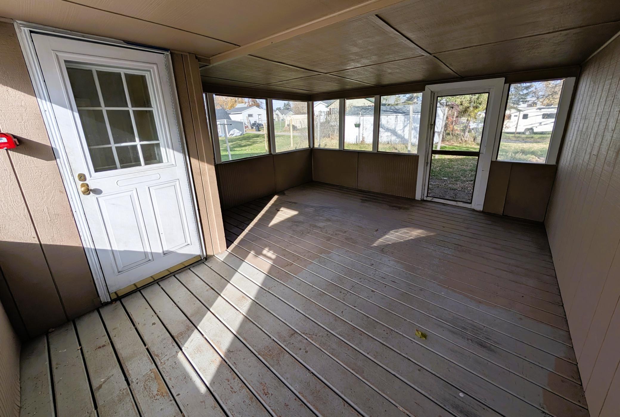 1955 single family home for sale at 717 20th Street NW in Bemidji, MN — 3 bed, 1 bath (photo 17 of 49)