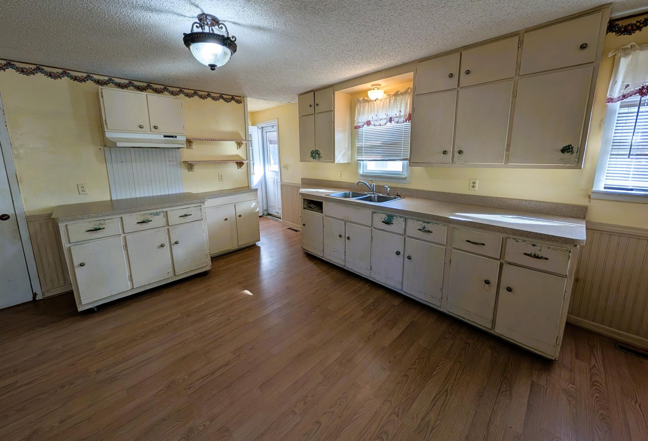 1955 single family home for sale at 717 20th Street NW in Bemidji, MN — 3 bed, 1 bath (photo 25 of 49)