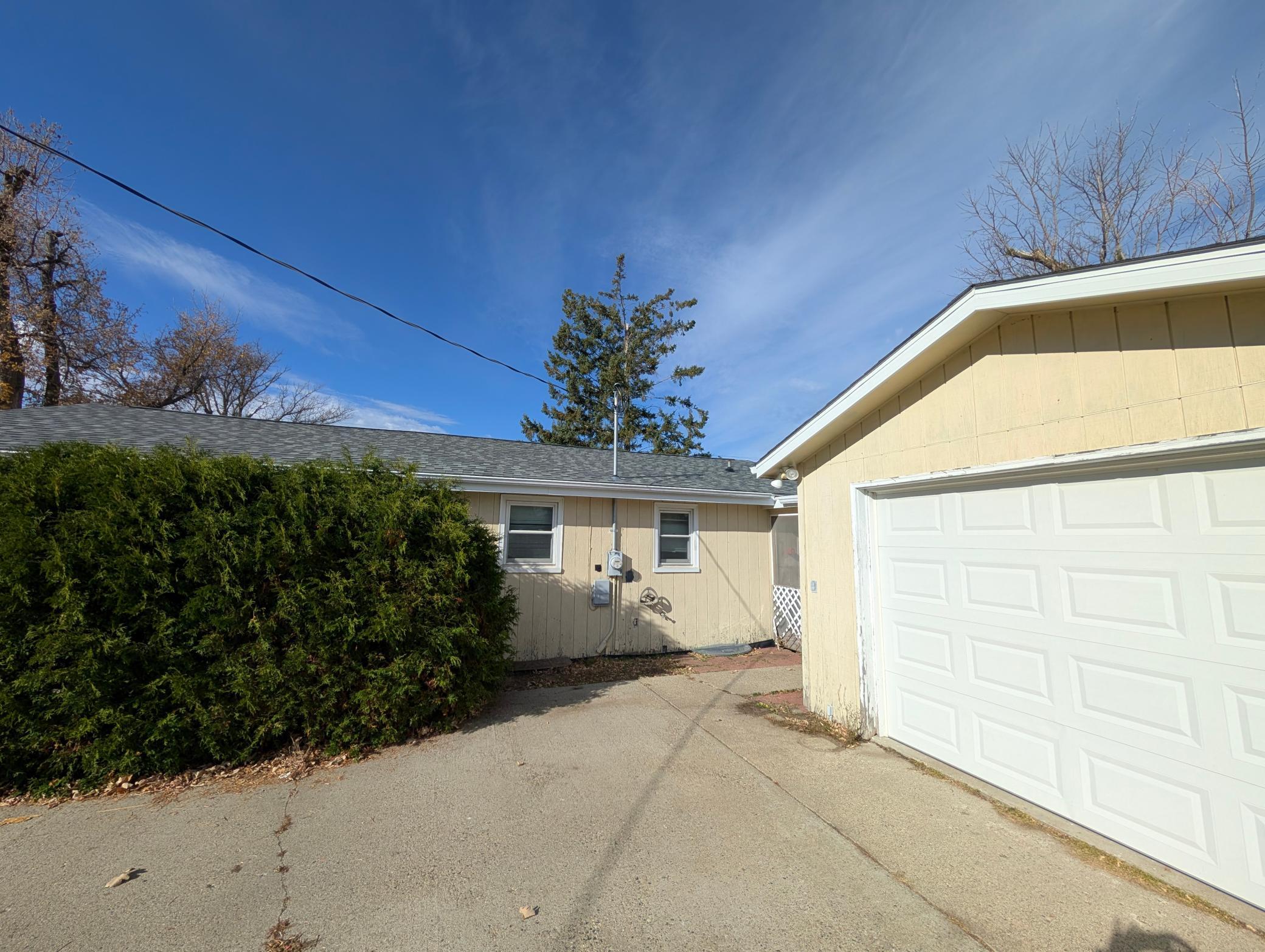 1955 single family home for sale at 717 20th Street NW in Bemidji, MN — 3 bed, 1 bath (photo 8 of 49)
