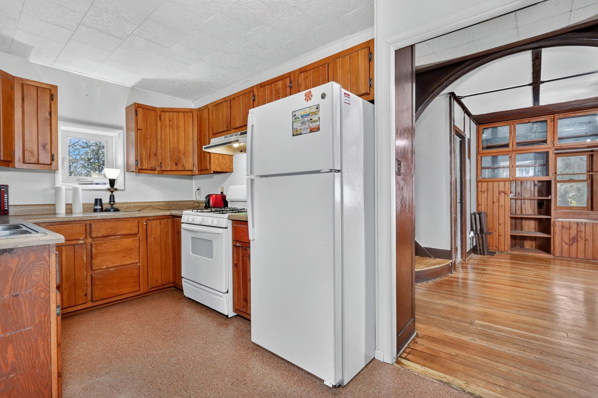1933 single family home for sale at 307 Ottum Avenue in Bigfork, MN — 3 bed, 2 bath (photo 21 of 56)