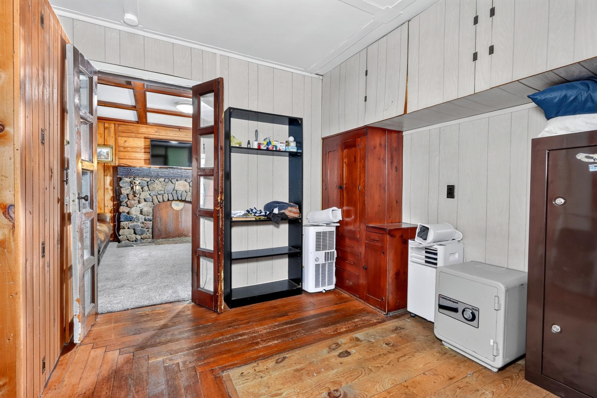 1933 single family home for sale at 307 Ottum Avenue in Bigfork, MN — 3 bed, 2 bath (photo 22 of 56)