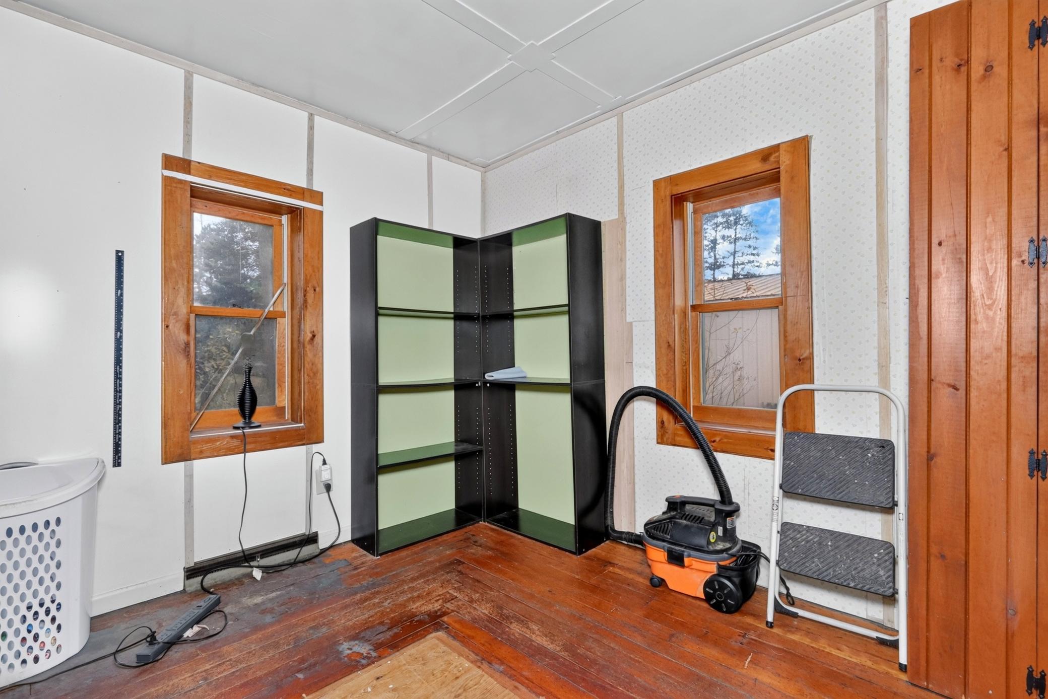 1933 single family home for sale at 307 Ottum Avenue in Bigfork, MN — 3 bed, 2 bath (photo 23 of 56)