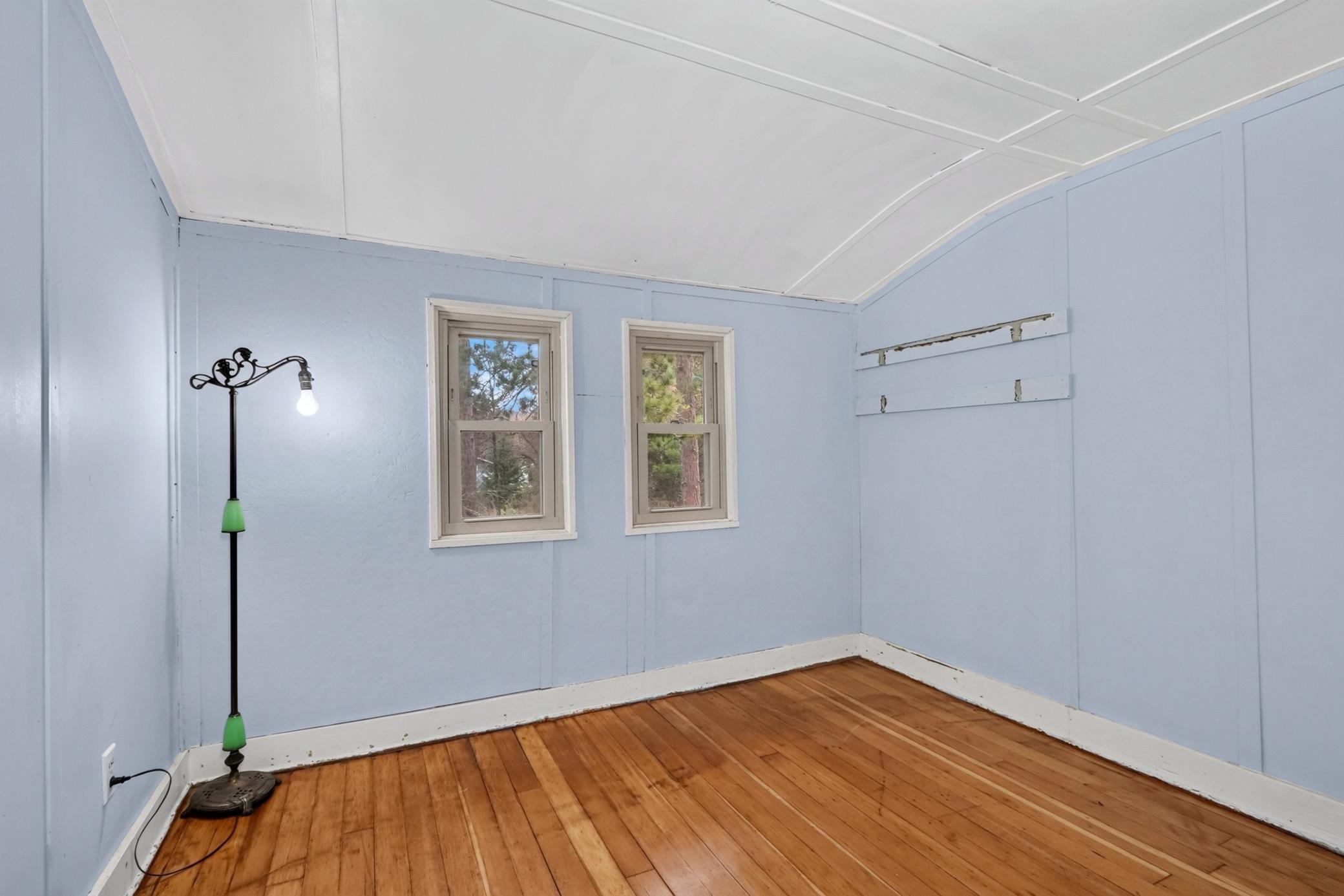 1933 single family home for sale at 307 Ottum Avenue in Bigfork, MN — 3 bed, 2 bath (photo 28 of 56)
