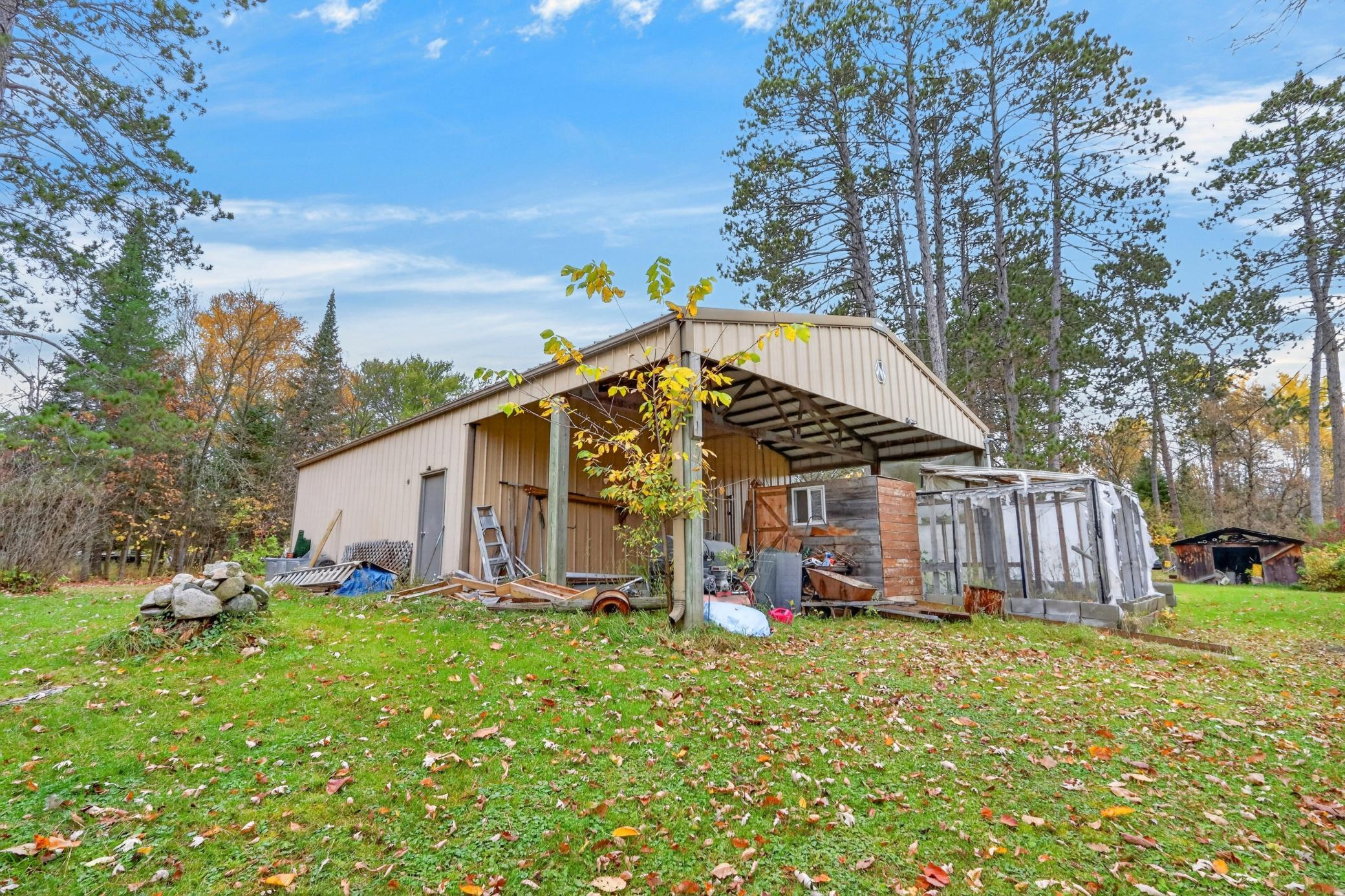 1933 single family home for sale at 307 Ottum Avenue in Bigfork, MN — 3 bed, 2 bath (photo 40 of 56)