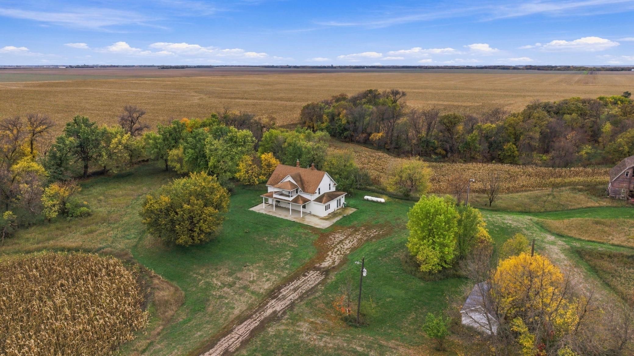 1910 single family home for sale at 2650 173rd Avenue SE in Argusville, ND — 5 bed, 3 bath (photo 11 of 22)