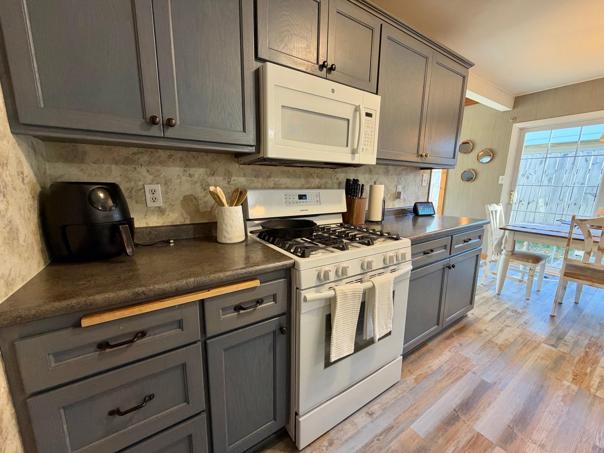 1955 single family home for sale at 525 State Avenue N in Thief River Falls, MN — 3 bed, 1 bath (photo 21 of 48)