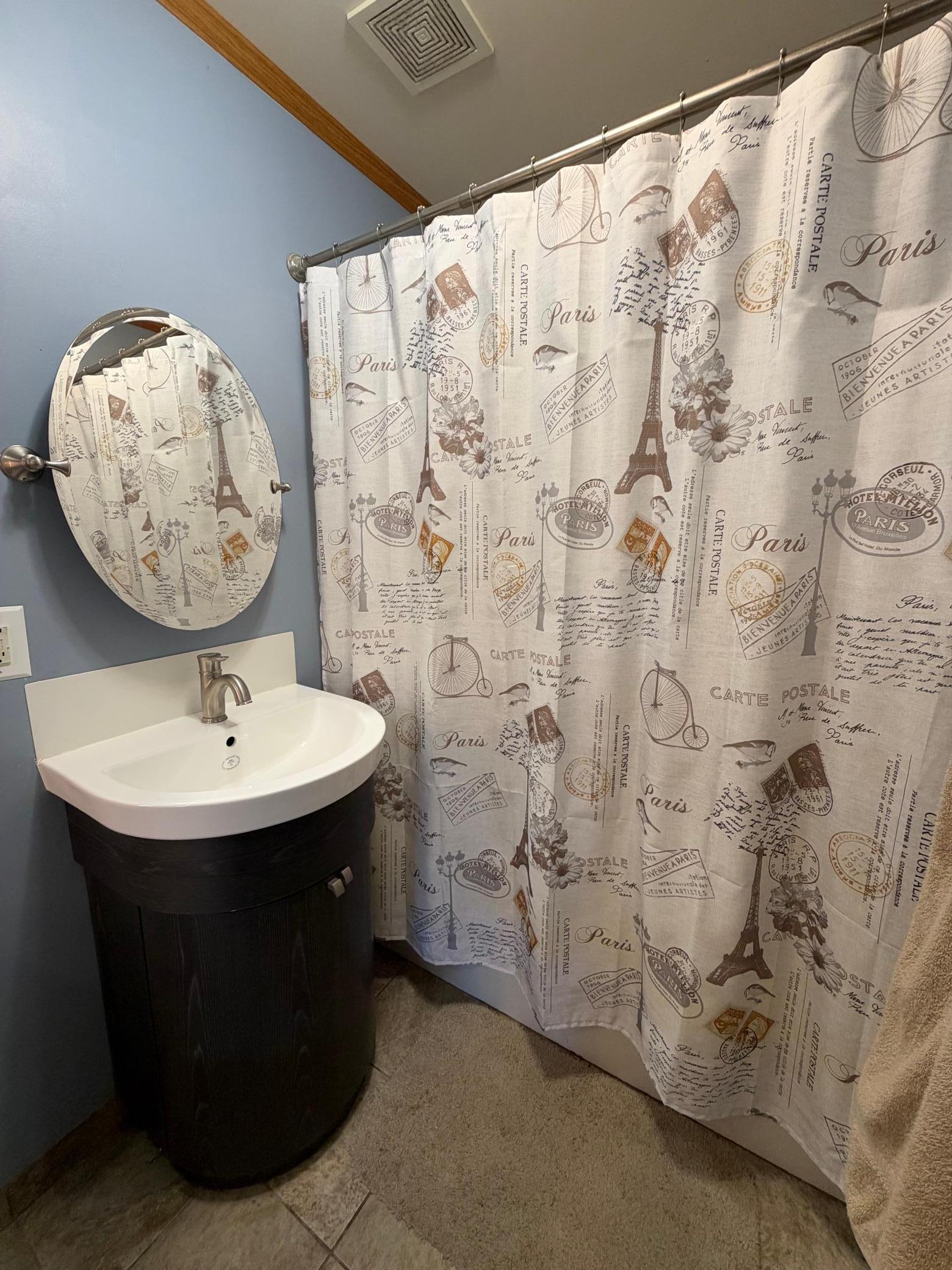 1955 single family home for sale at 525 State Avenue N in Thief River Falls, MN — 3 bed, 1 bath (photo 29 of 48)