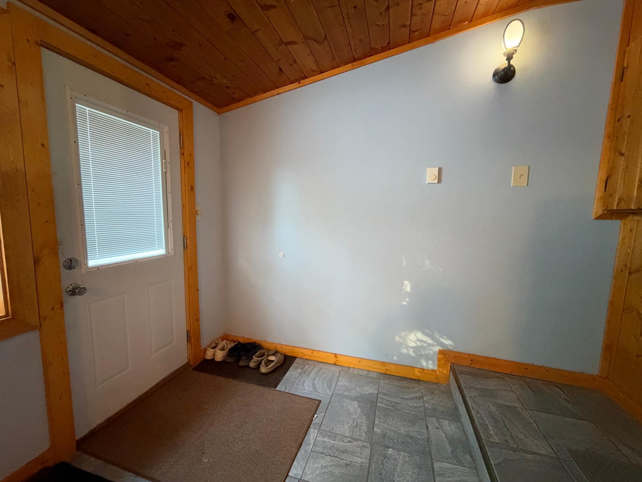 1955 single family home for sale at 525 State Avenue N in Thief River Falls, MN — 3 bed, 1 bath (photo 39 of 48)