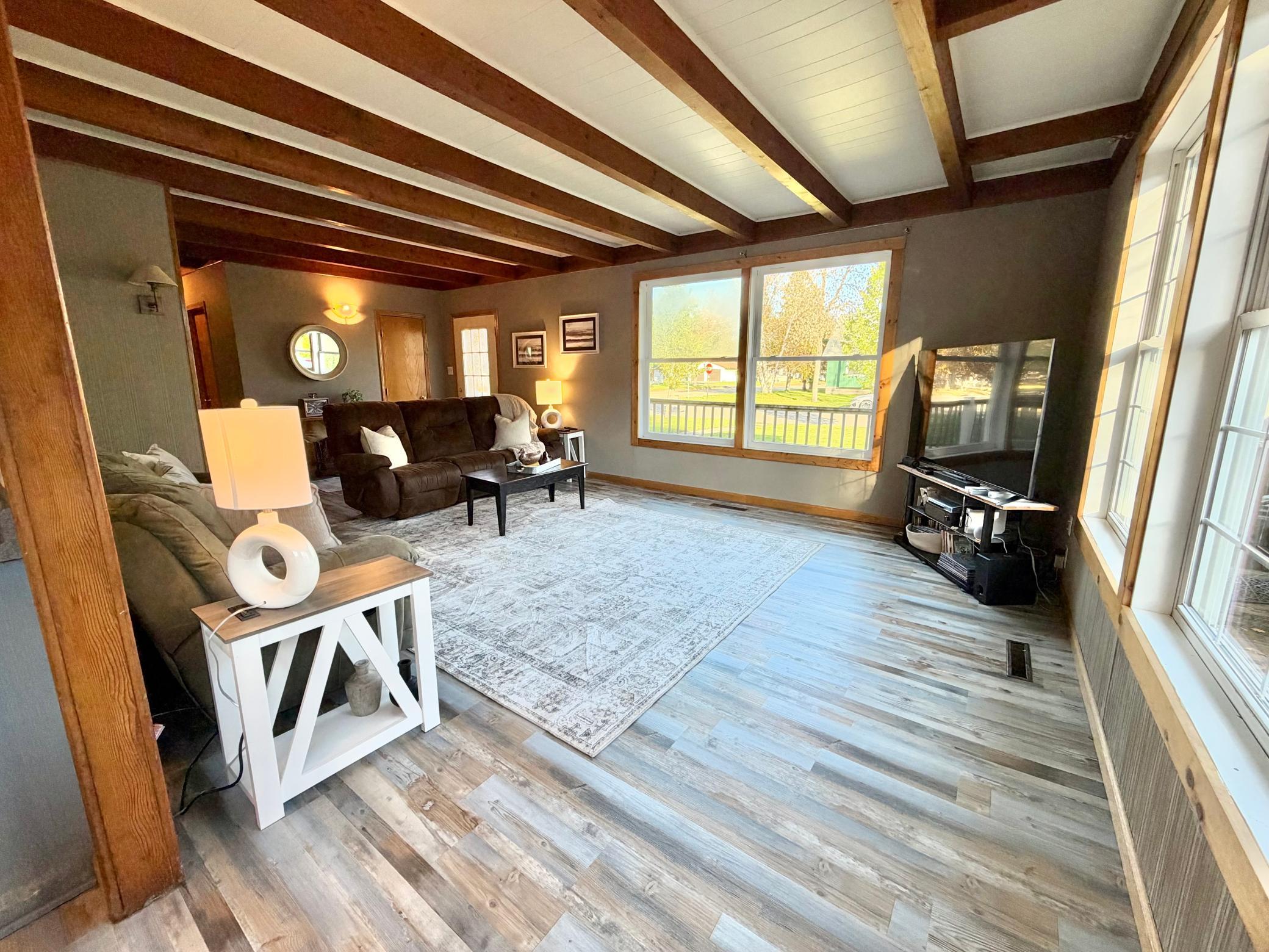 1955 single family home for sale at 525 State Avenue N in Thief River Falls, MN — 3 bed, 1 bath (photo 9 of 48)