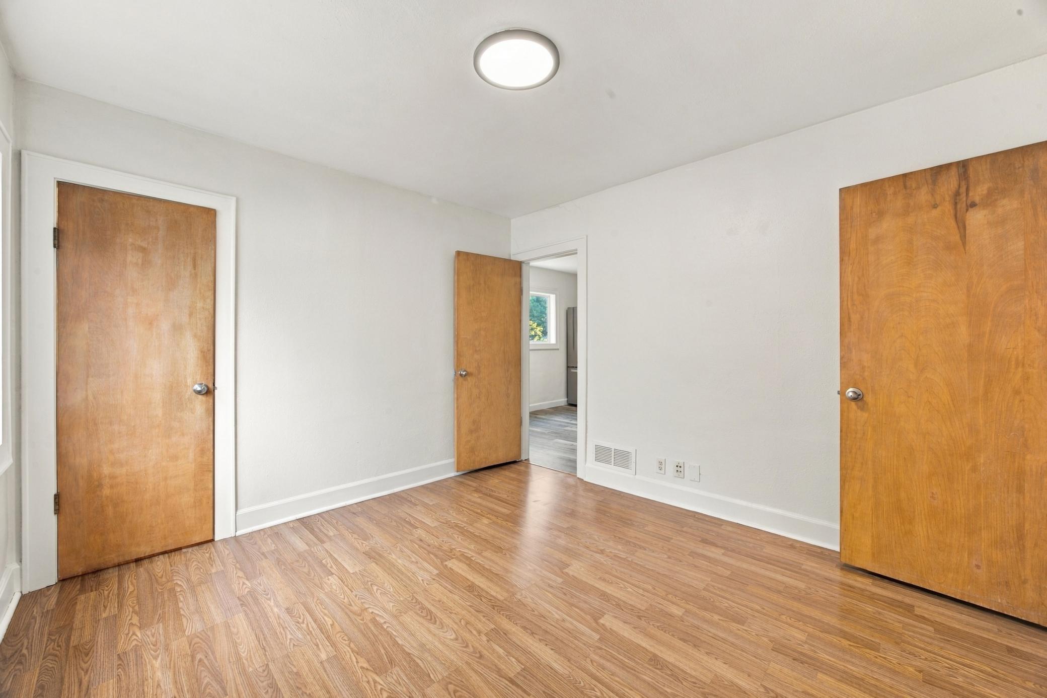 1936 single family home for sale at 224 14th Street S in Moorhead, MN — 2 bed, 1 bath (photo 11 of 34)