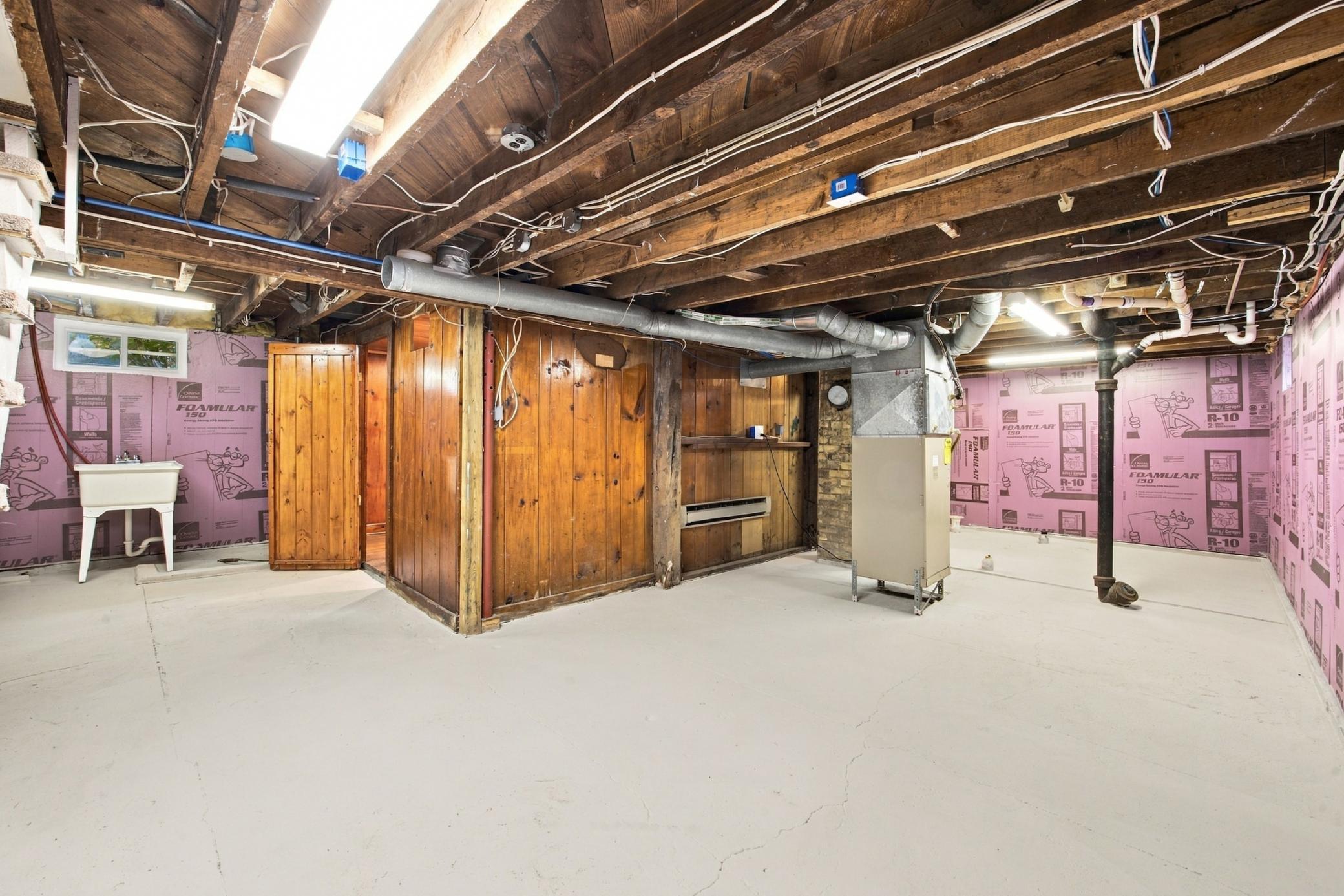 1936 single family home for sale at 224 14th Street S in Moorhead, MN — 2 bed, 1 bath (photo 16 of 34)