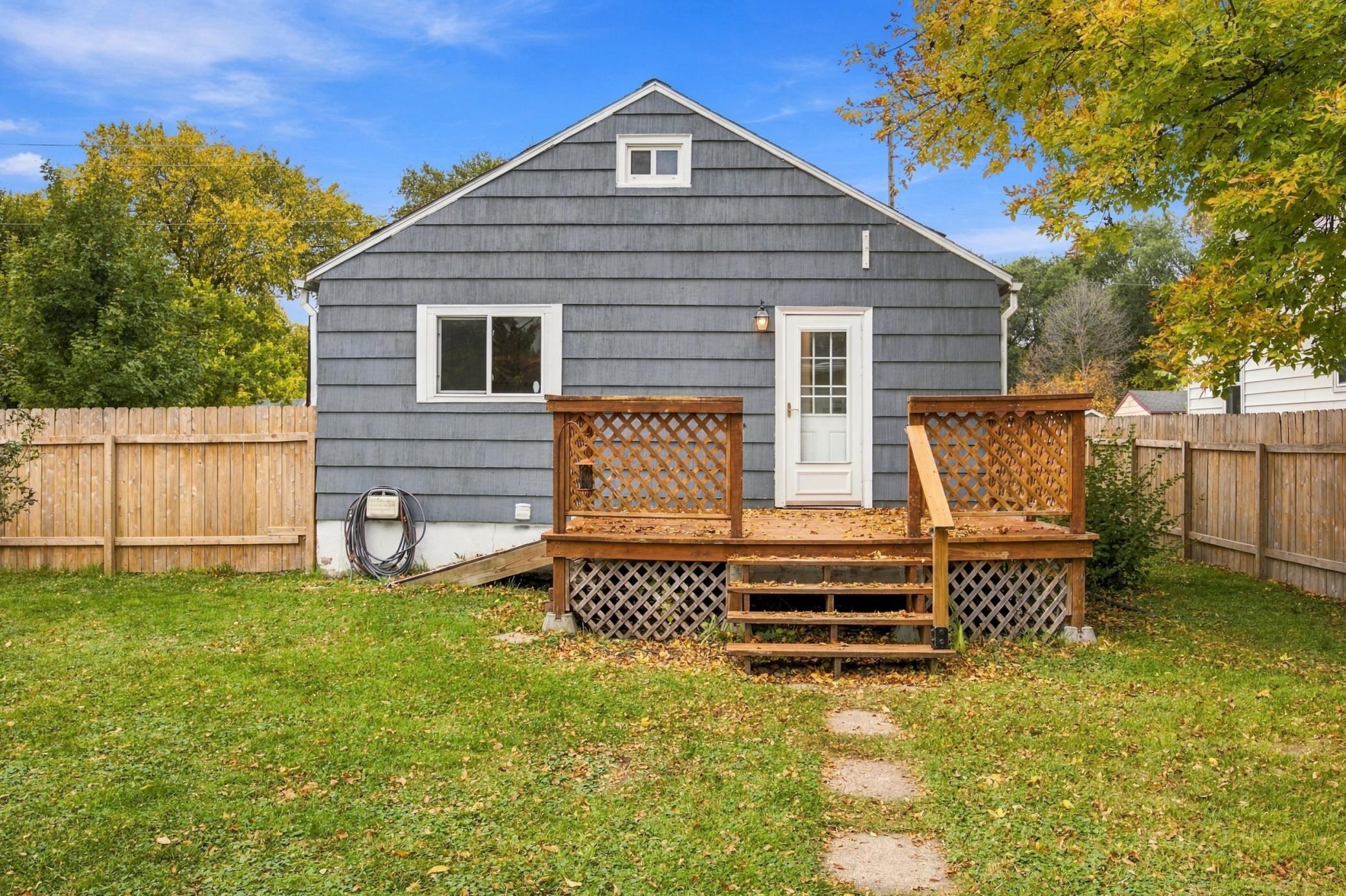 1936 single family home for sale at 224 14th Street S in Moorhead, MN — 2 bed, 1 bath (photo 24 of 34)