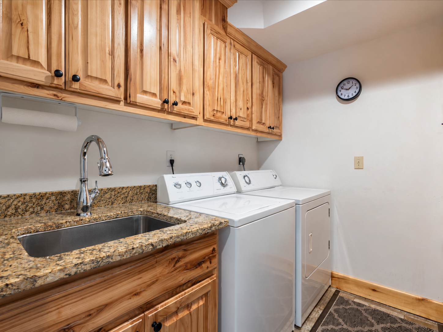 1986 townhouse for sale at 1373 E Pointe Drive in East Gull Lake, MN — 3 bed, 3 bath (photo 22 of 53)