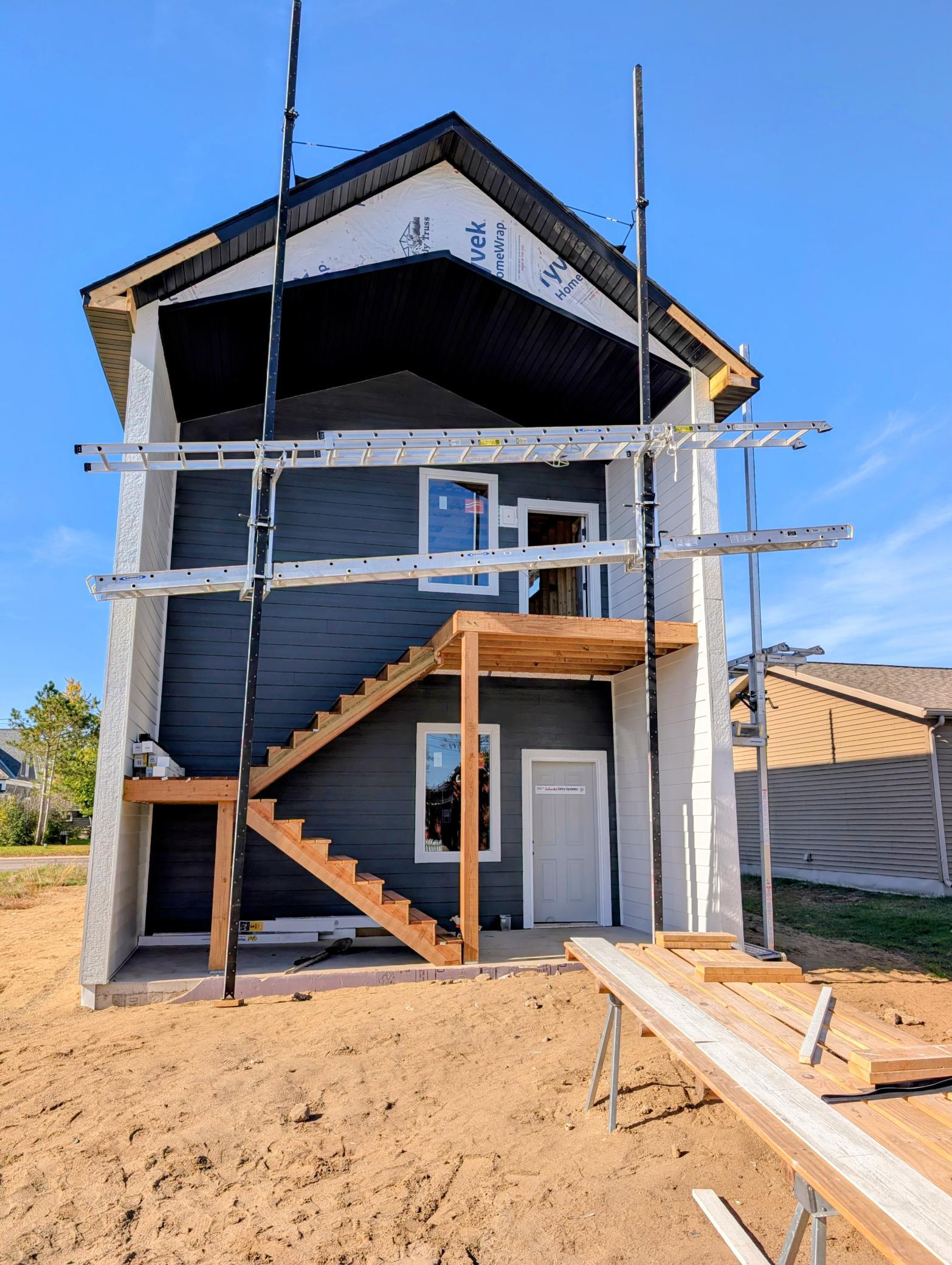 2026 duplex for sale at 1014 Bemidji Avenue N in Bemidji, MN — 4 bed, 4 bath (photo 3 of 4)