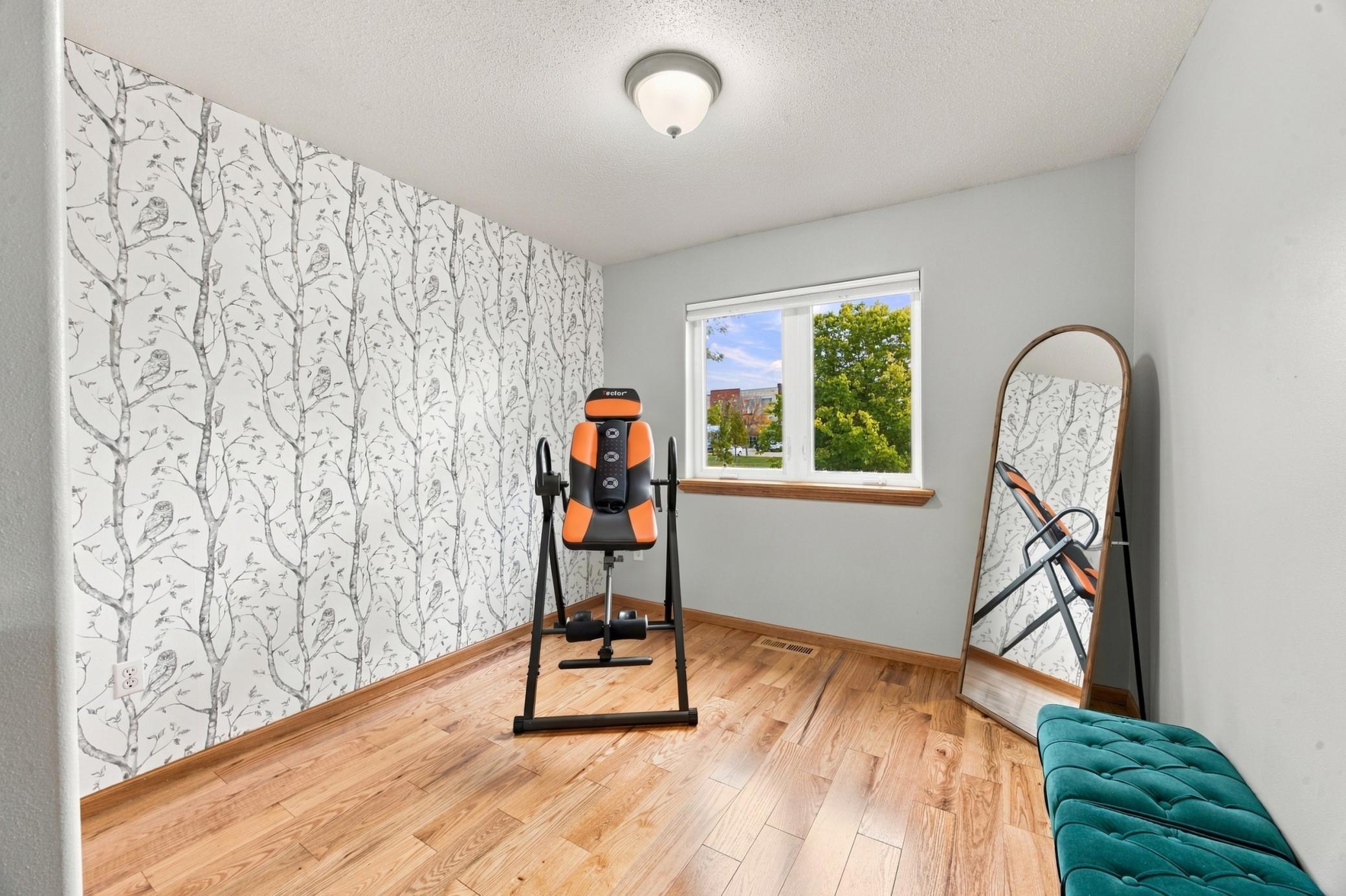 2001 single family home for sale at 4286 Woodhaven Street S in Fargo, ND — 4 bed, 2 bath (photo 17 of 41)
