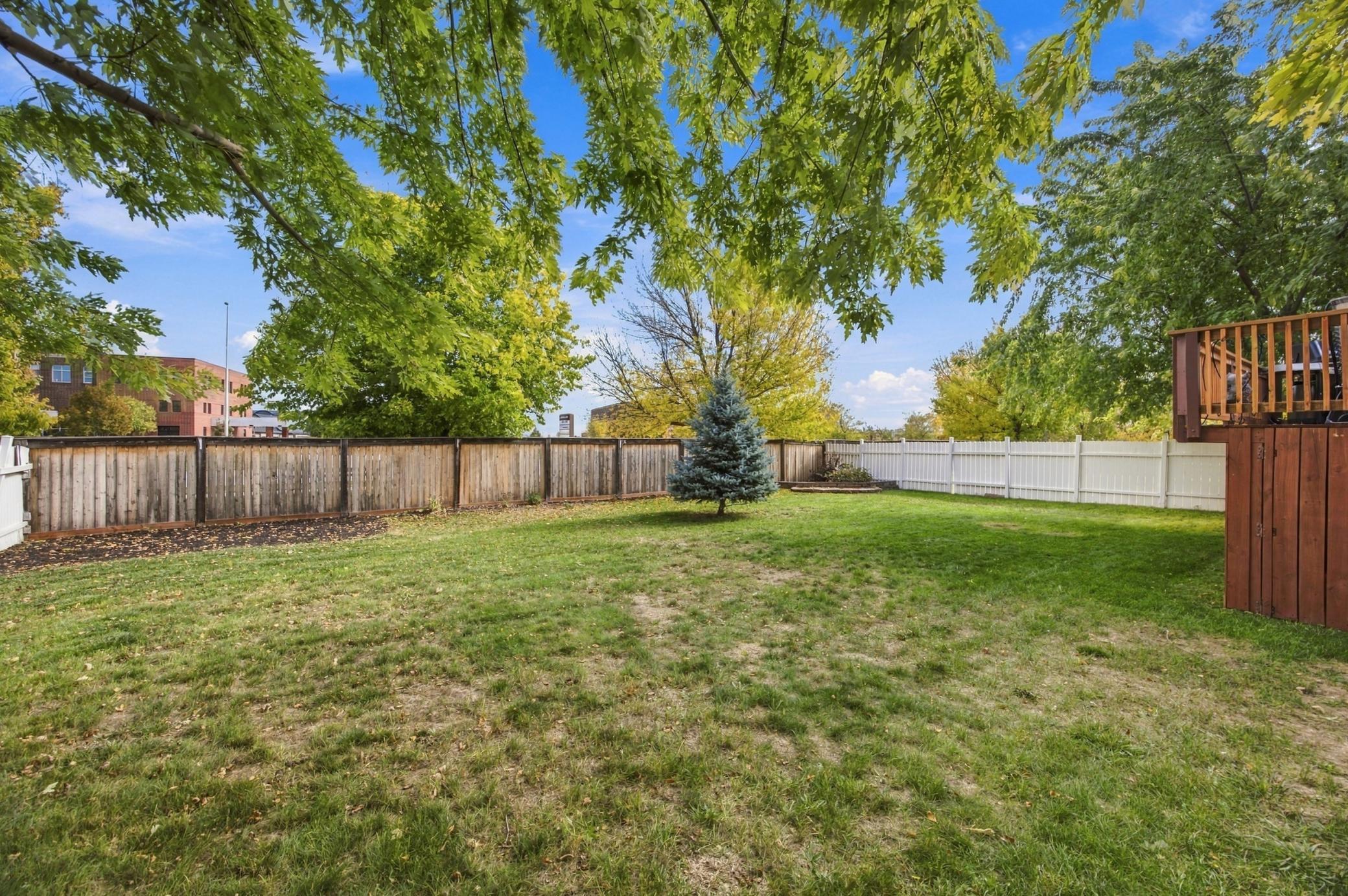 2001 single family home for sale at 4286 Woodhaven Street S in Fargo, ND — 4 bed, 2 bath (photo 29 of 41)