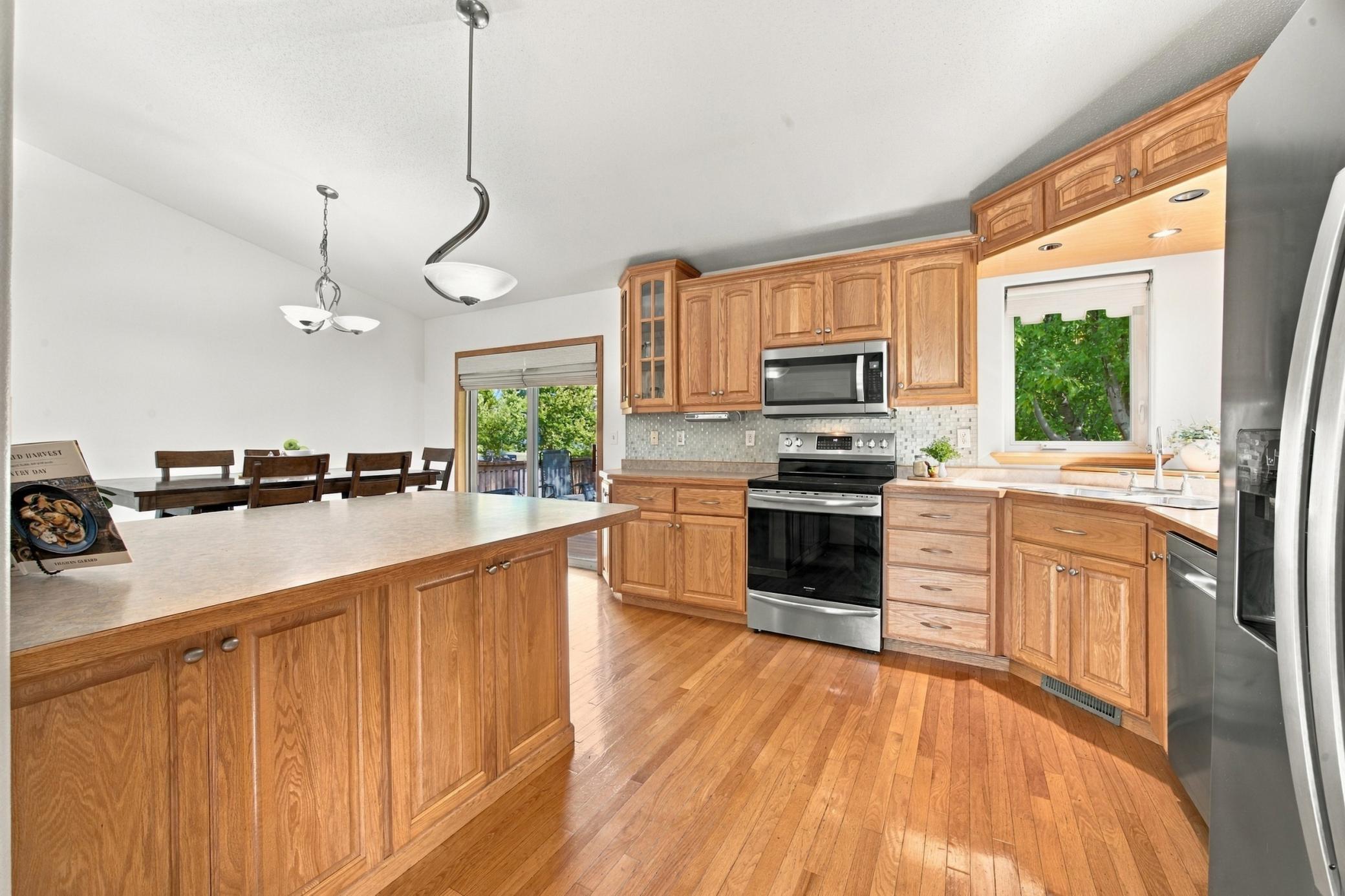 2001 single family home for sale at 4286 Woodhaven Street S in Fargo, ND — 4 bed, 2 bath (photo 10 of 41)