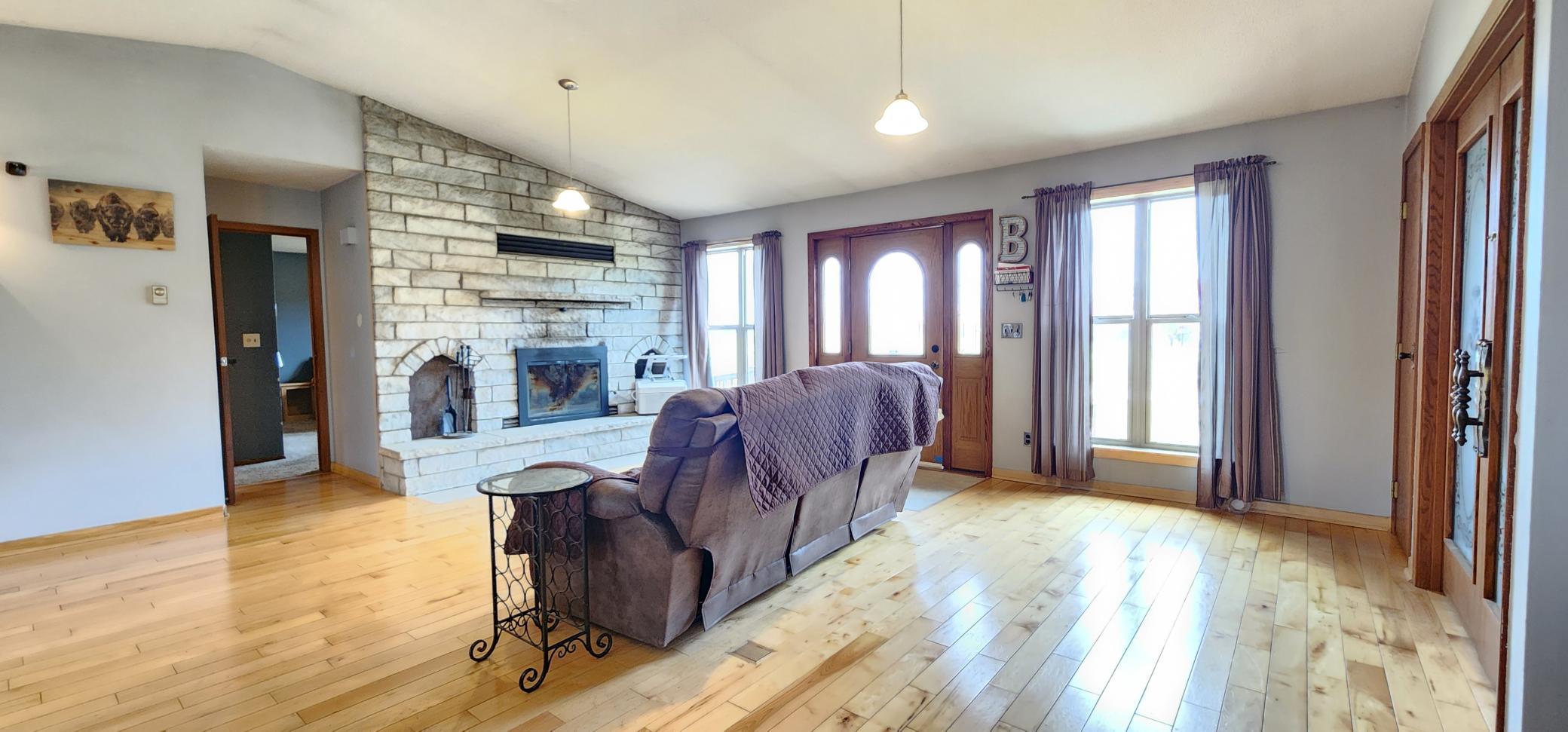 1981 single family home for sale at 14837 161st Avenue in Wadena, MN — 6 bed, 3 bath (photo 17 of 43)